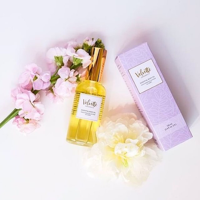 Giveaway with Naked Sage & VOILÀ!